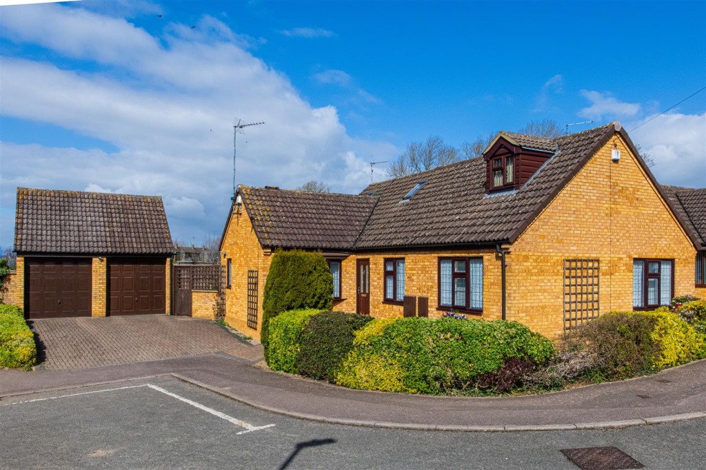 Images for Grosvenor Way, Barton Seagrave EAID:oscarjamesapi BID:3
