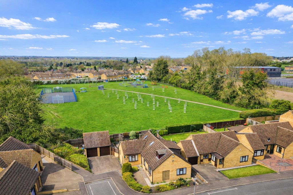 Images for Grosvenor Way, Barton Seagrave EAID:oscarjamesapi BID:3