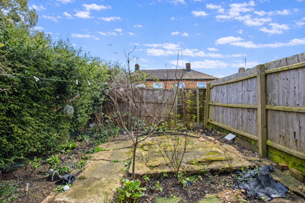 Images for Whitworth Avenue, Corby EAID:oscarjamesapi BID:2