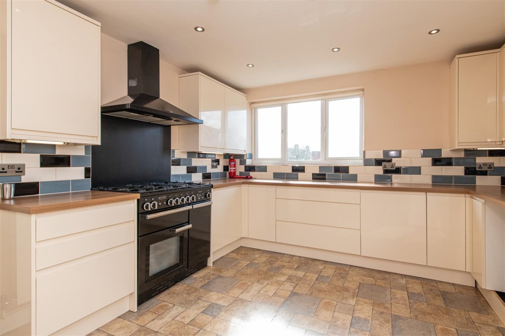 Images for Northampton Road, Market Harborough EAID:oscarjamesapi BID:2