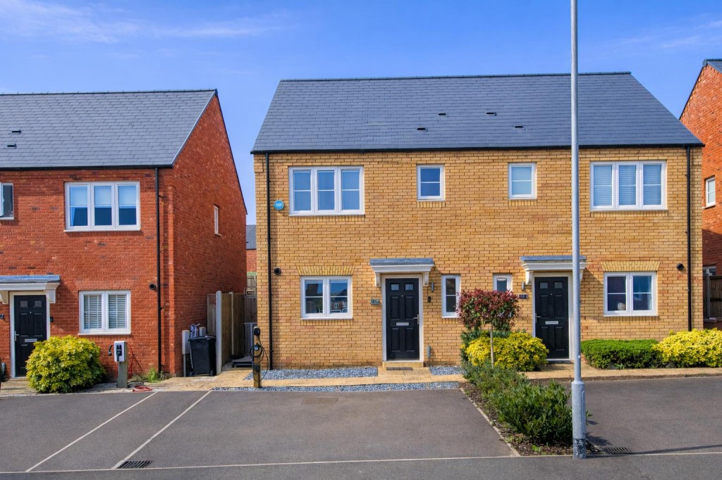 image of 9, Fotheringhay Road