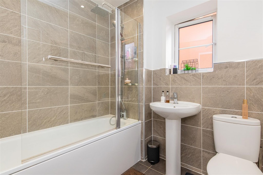 Images for Fotheringhay Road, Wellingborough EAID:oscarjamesapi BID:6