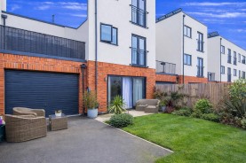 Images for The Avenue, Corby