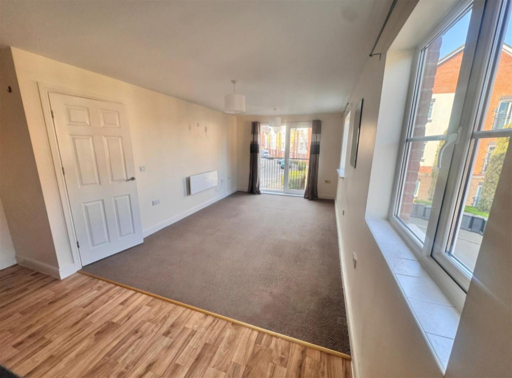 Images for Poppy Fields, Kettering EAID:oscarjamesapi BID:2