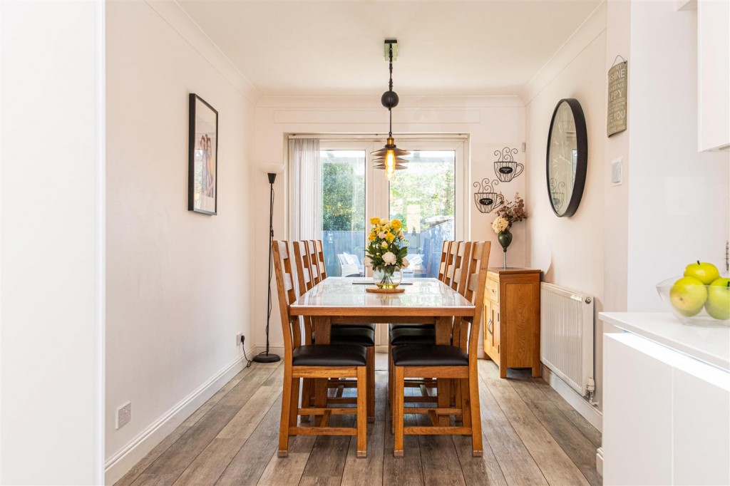 Images for Hinwick Close, Kettering EAID:oscarjamesapi BID:2