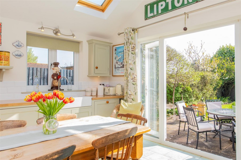 Images for Gillitts Road, Wellingborough EAID:oscarjamesapi BID:6