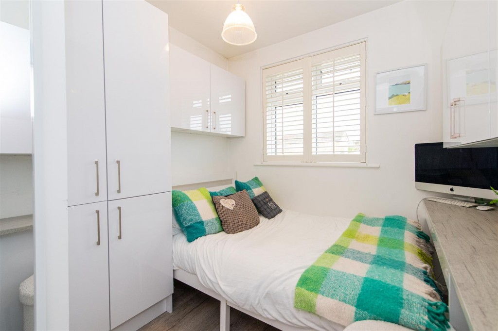 Images for Glyndebourne Gardens, Corby EAID:oscarjamesapi BID:4