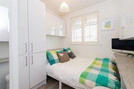 Images for Glyndebourne Gardens, Corby