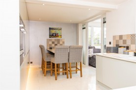 Images for Glyndebourne Gardens, Corby