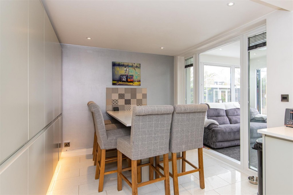 Images for Glyndebourne Gardens, Corby EAID:oscarjamesapi BID:4