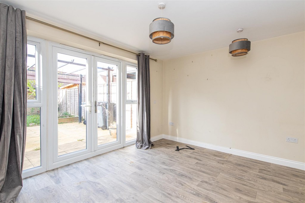 Images for Donnington Road, Burton Latimer, Kettering EAID:oscarjamesapi BID:3