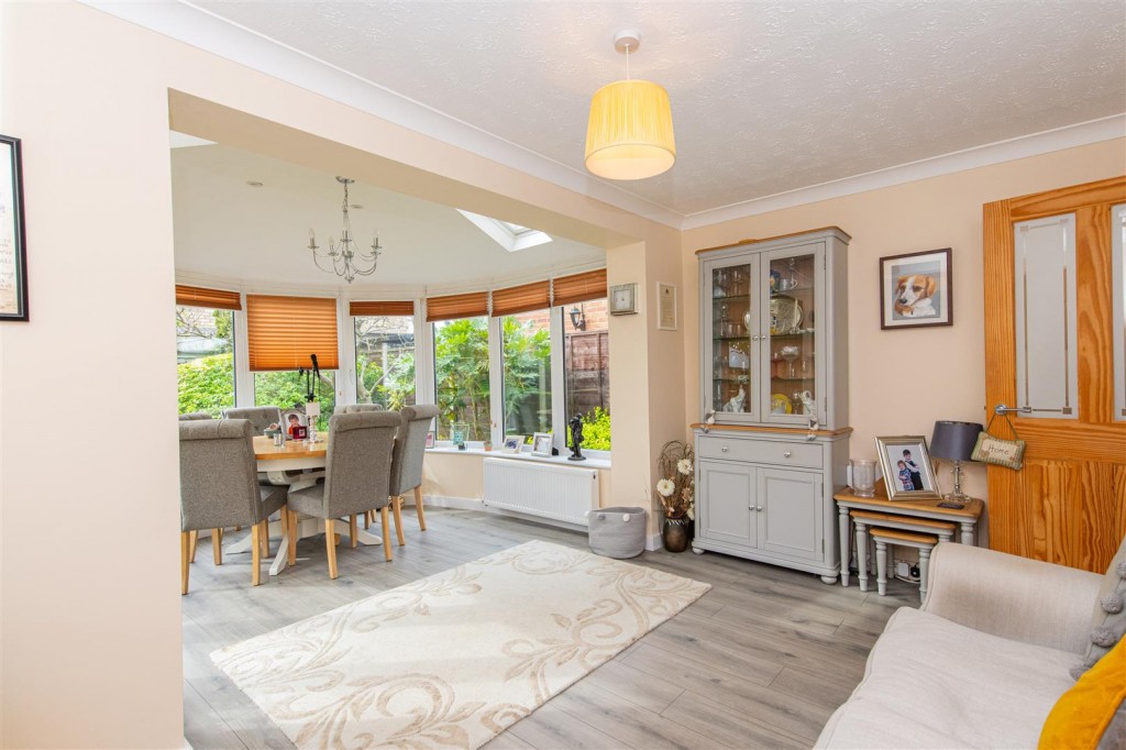 Images for Wessex Close, Kettering EAID:oscarjamesapi BID:2