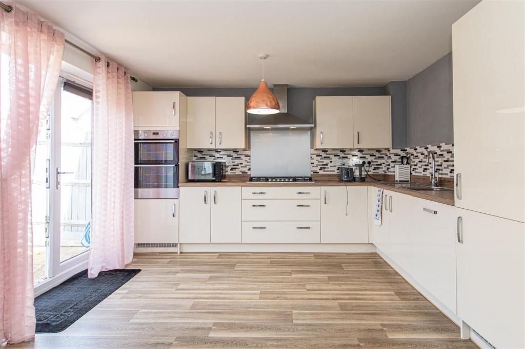 Images for Garner Way, Fleckney EAID:oscarjamesapi BID:5