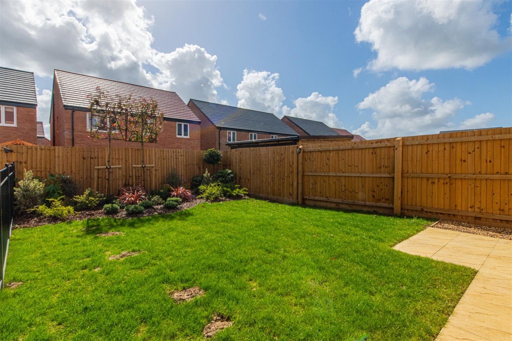 Images for Eyam Close, Desborough, Kettering EAID:oscarjamesapi BID:2