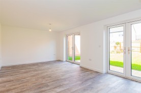 Images for Eyam Close, Desborough, Kettering