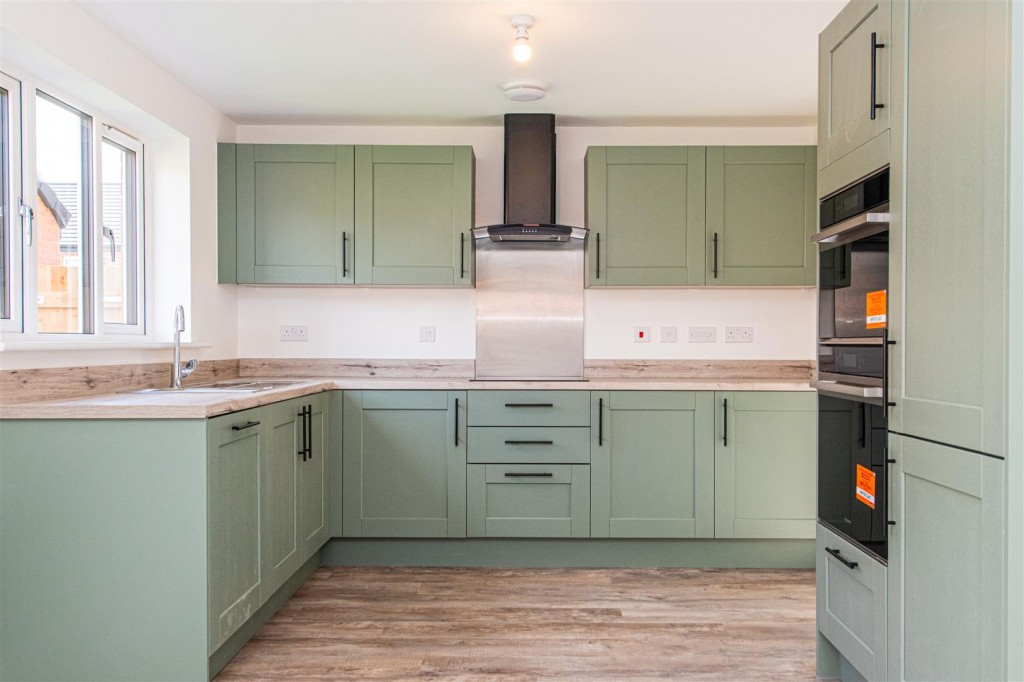 Images for Eyam Close, Desborough, Kettering EAID:oscarjamesapi BID:2