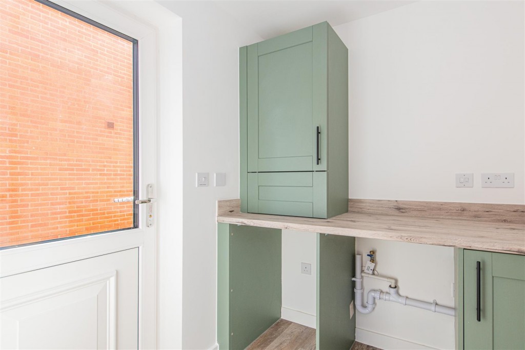 Images for Eyam Close, Desborough, Kettering EAID:oscarjamesapi BID:2