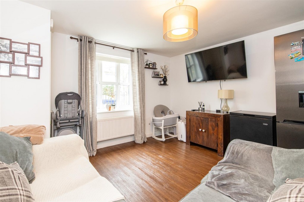 Images for Northampton Road, Wellingborough EAID:oscarjamesapi BID:6