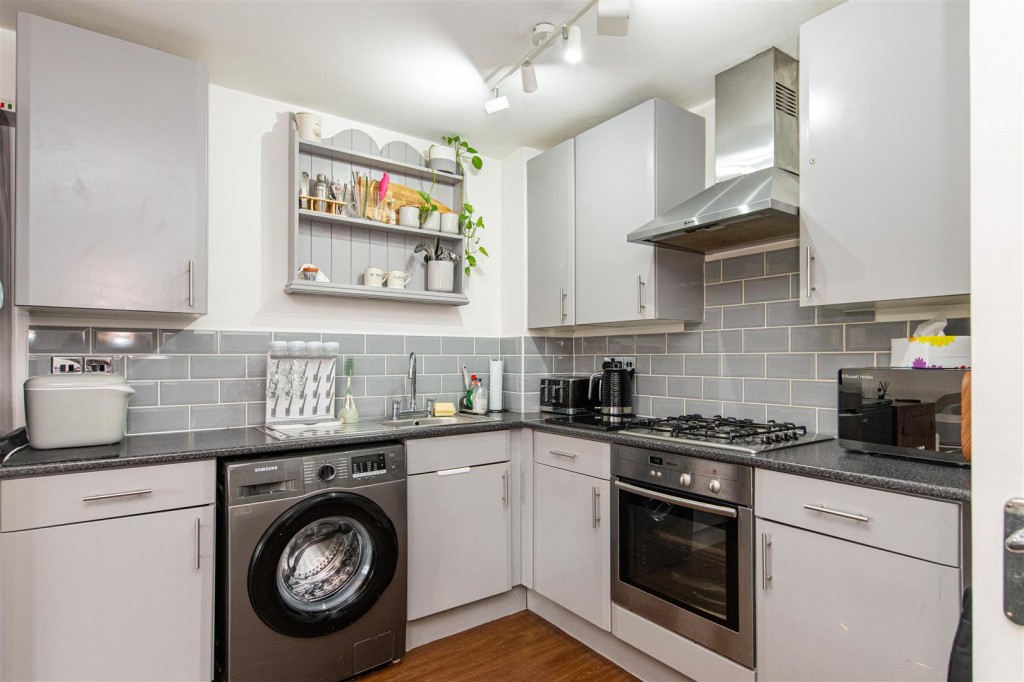 Images for Northampton Road, Wellingborough EAID:oscarjamesapi BID:6