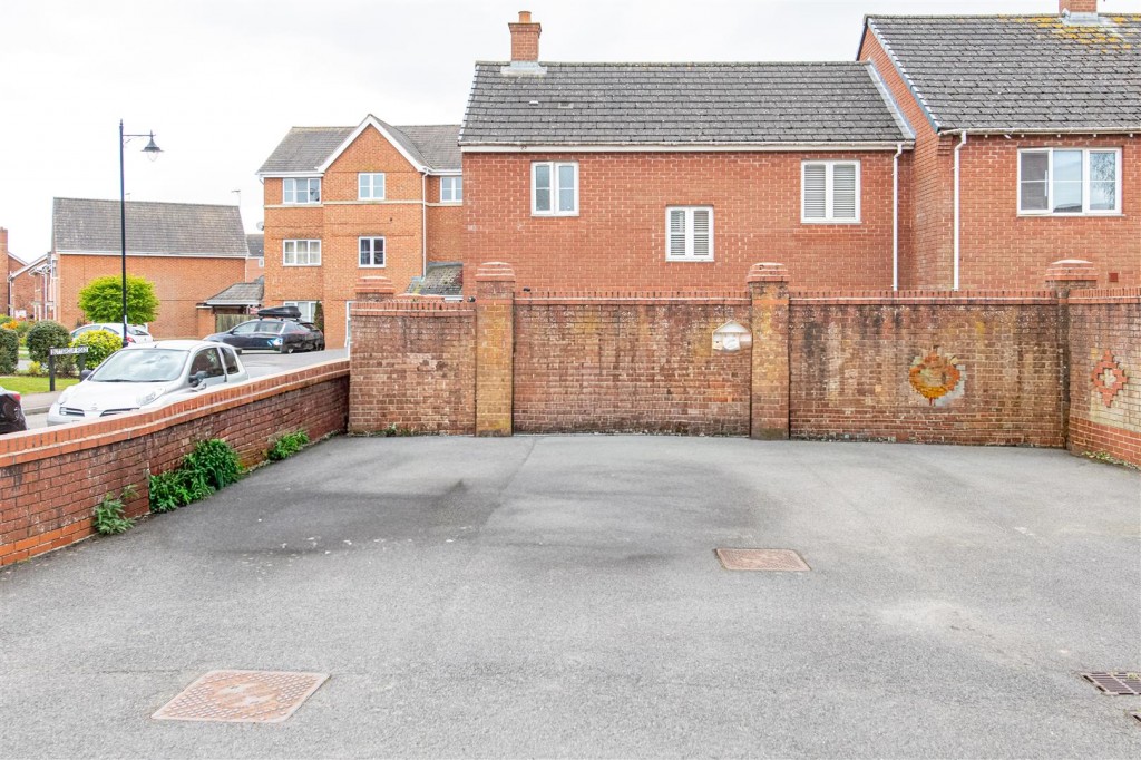 Images for Thistle Drive, Desborough EAID:oscarjamesapi BID:5