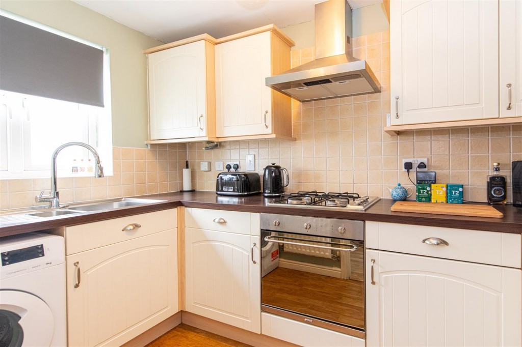 Images for Thistle Drive, Desborough EAID:oscarjamesapi BID:5