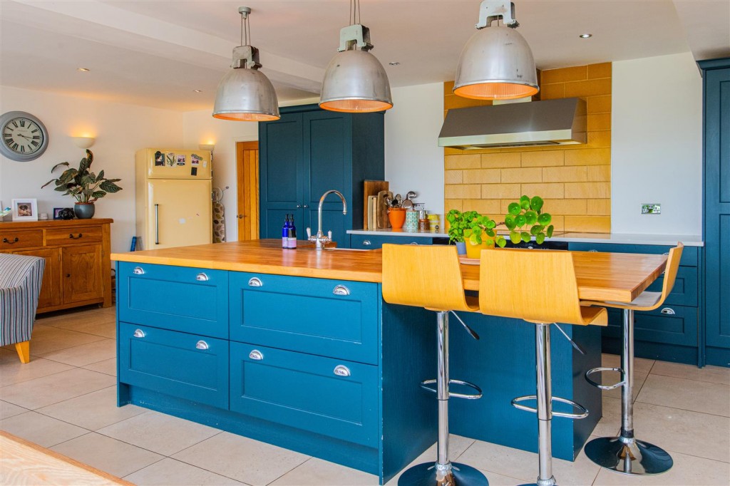 Images for Kelmarsh Road, Harrington, Northampton EAID:oscarjamesapi BID:5