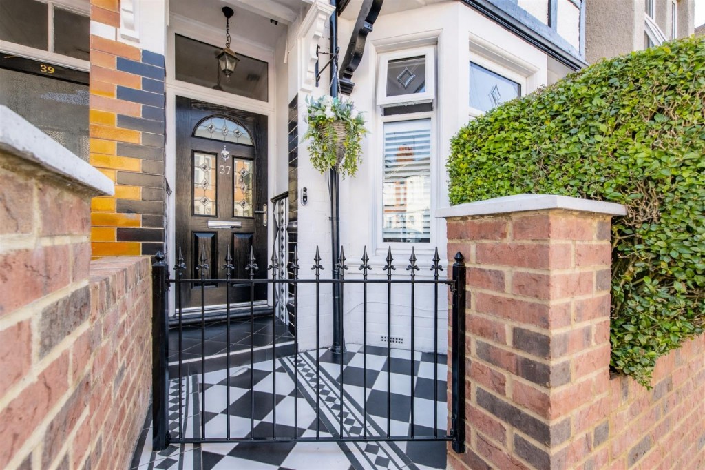 Images for Glasgow Street, Northampton EAID:oscarjamesapi BID:1