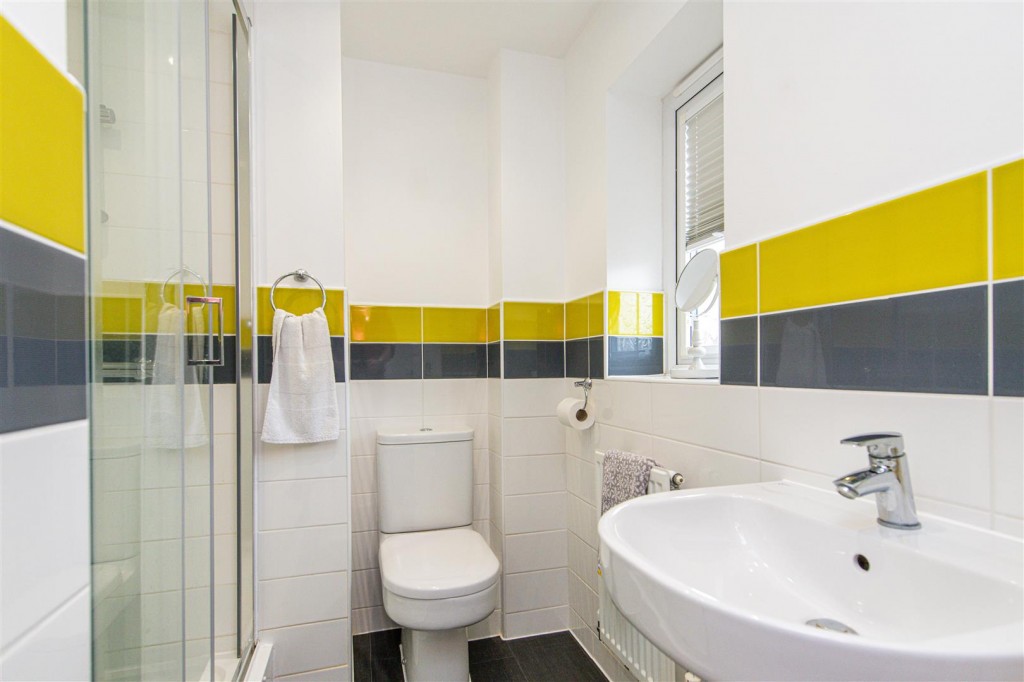 Images for Hillary Close, Corby EAID:oscarjamesapi BID:4