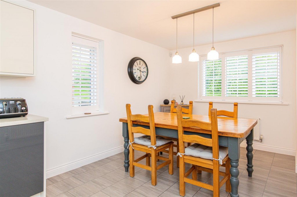 Images for Hillary Close, Corby EAID:oscarjamesapi BID:4