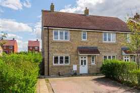 Images for Buttercup Close, Raunds