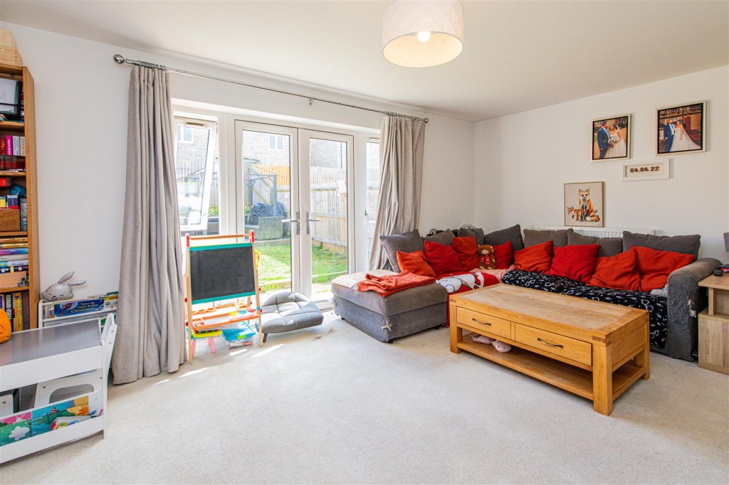 Images for Buttercup Close, Raunds EAID:oscarjamesapi BID:8