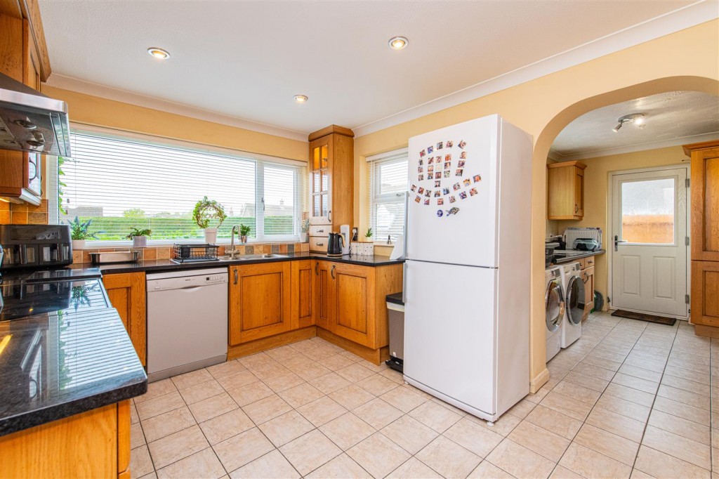 Images for Evergreen Drive, Little Addington, Kettering EAID:oscarjamesapi BID:3