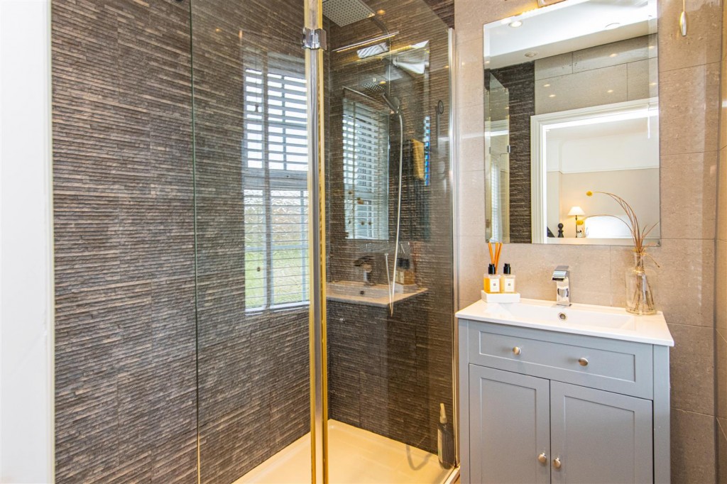 Images for High Street, Finedon EAID:oscarjamesapi BID:3