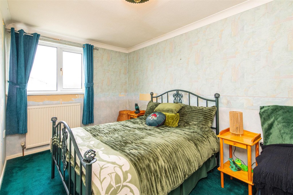 Images for Blenheim Walk, Corby EAID:oscarjamesapi BID:4