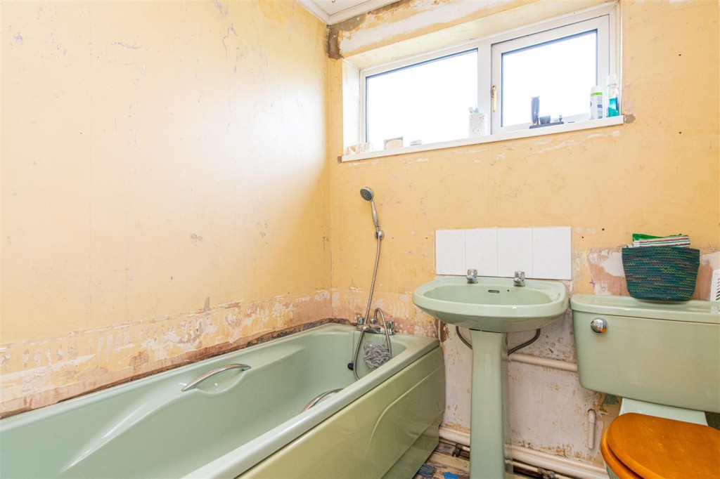 Images for Blenheim Walk, Corby EAID:oscarjamesapi BID:4