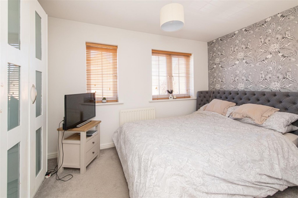 Images for Celtic Close, Higham Ferrers EAID:oscarjamesapi BID:8