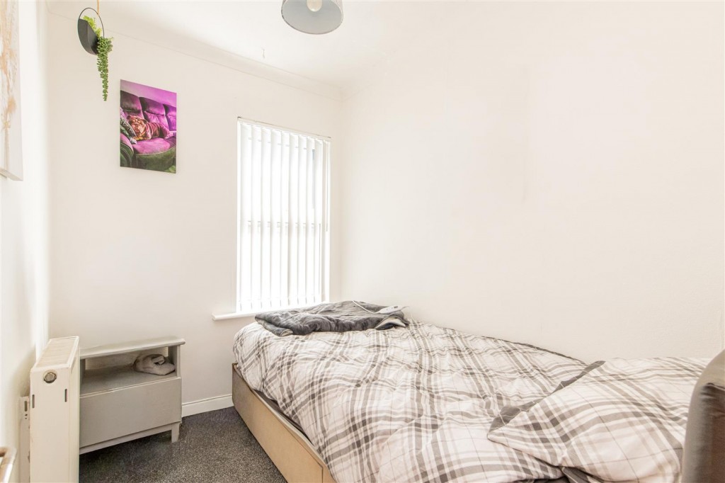 Images for Queen Street, Rushden EAID:oscarjamesapi BID:8