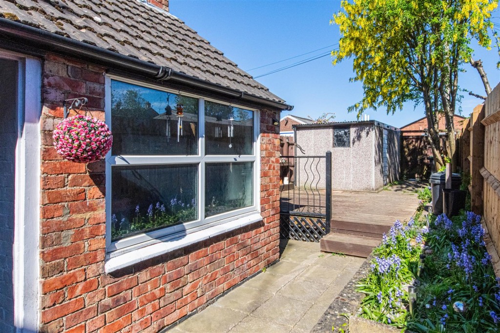 Images for Queen Street, Rushden EAID:oscarjamesapi BID:8