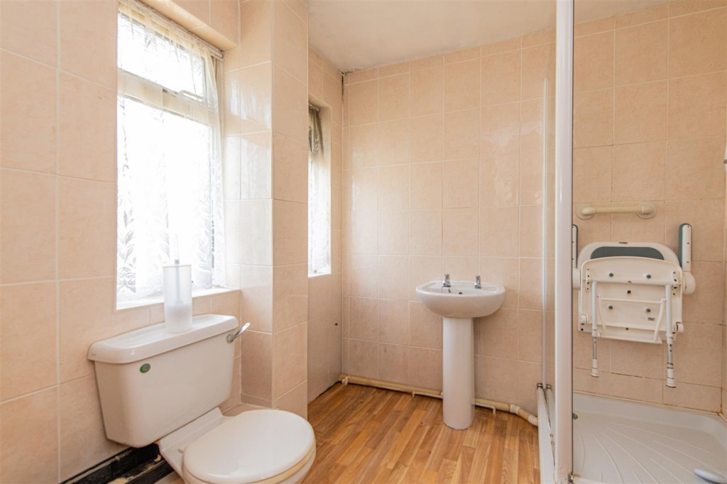 Images for Ivy Road, Kettering EAID:oscarjamesapi BID:2