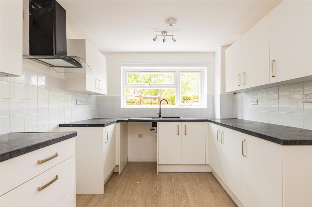 Images for Elizabeth Way, Higham Ferrers EAID:oscarjamesapi BID:8