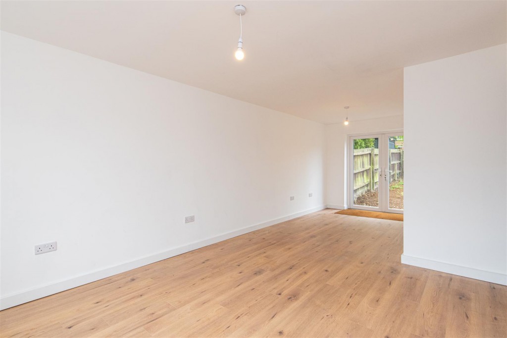 Images for Elizabeth Way, Higham Ferrers EAID:oscarjamesapi BID:8