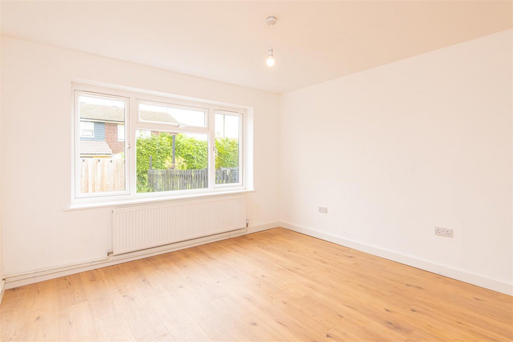 Images for Elizabeth Way, Higham Ferrers EAID:oscarjamesapi BID:8