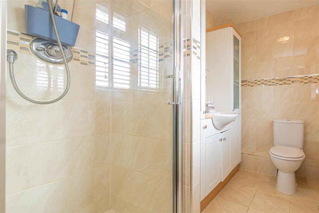 Images for Diana Way, Burton Latimer EAID:oscarjamesapi BID:3