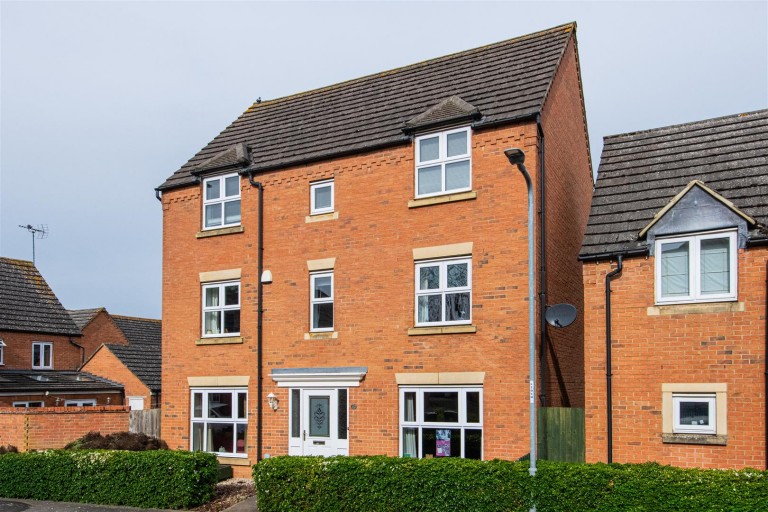 Celtic Close, Higham Ferrers - EAID:oscarjamesapi, BID:8