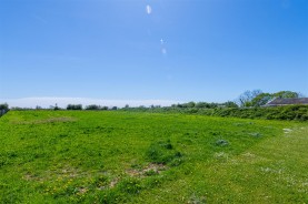 Images for Gables House, Arthingworth Road, Desborough