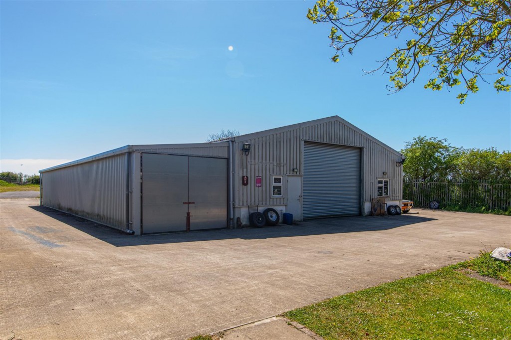 Images for Gables House, Arthingworth Road, Desborough EAID:oscarjamesapi BID:5