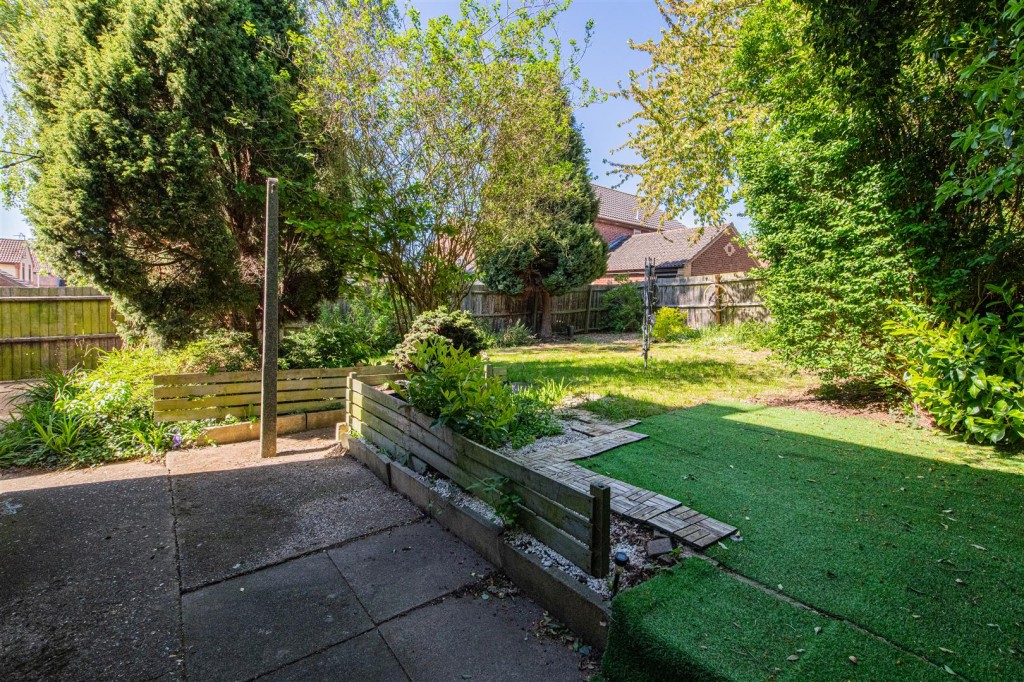 Images for Almond Road, Kettering EAID:oscarjamesapi BID:2