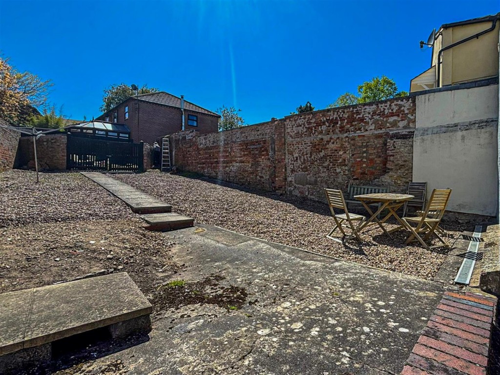 Images for High Street, Thrapston, Kettering EAID:oscarjamesapi BID:2