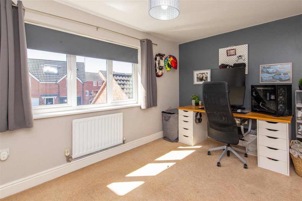 Images for Burdock Way, Desborough, Kettering EAID:oscarjamesapi BID:2