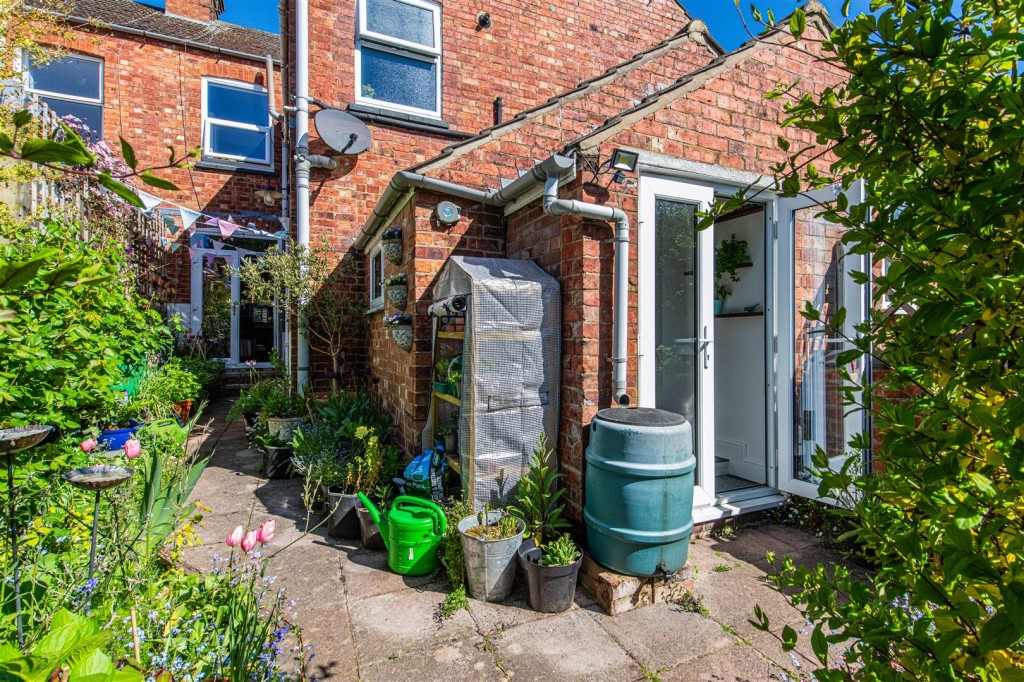Images for Roundhill Road, Kettering EAID:oscarjamesapi BID:2